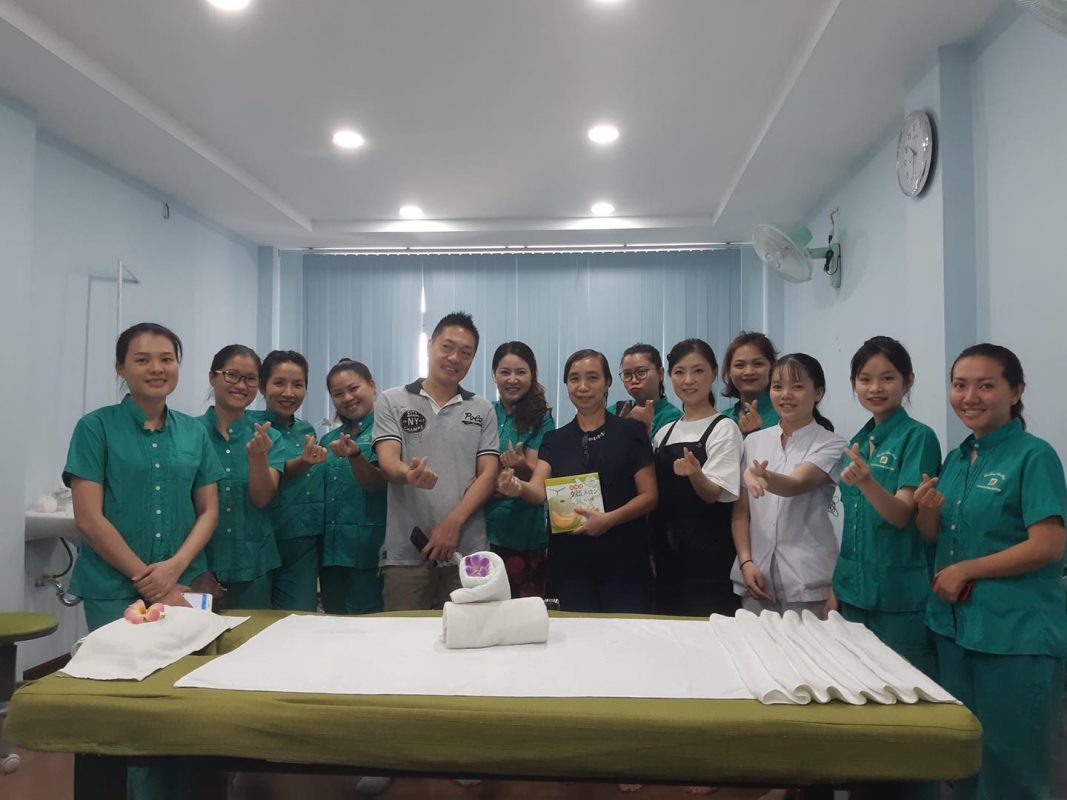 co nen hoc nghe spa khong