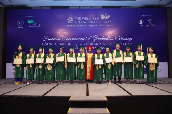 image011 1 Hình ảnh lễ tốt nghiệp của các học viên sau khi hoàn thành khóa đào tạo