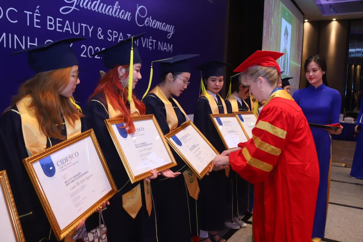 toan tap ve chung chi cidesco 1 min